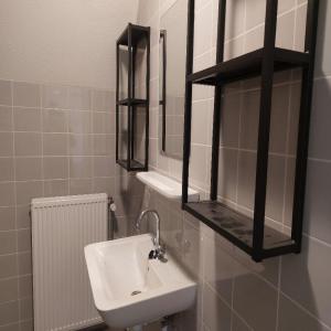 housePhoto