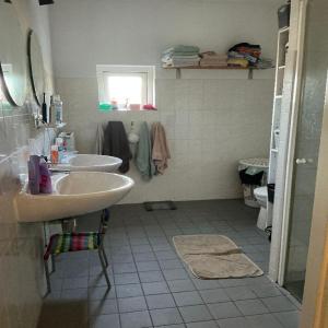 housePhoto