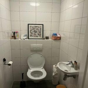 housePhoto