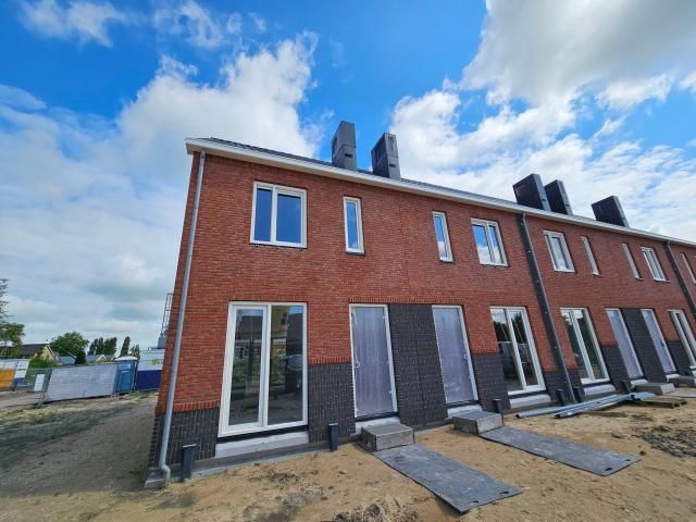 Pioenhof 5, Hensbroek