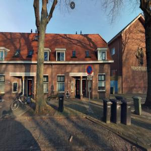 housePhoto