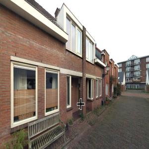 housePhoto