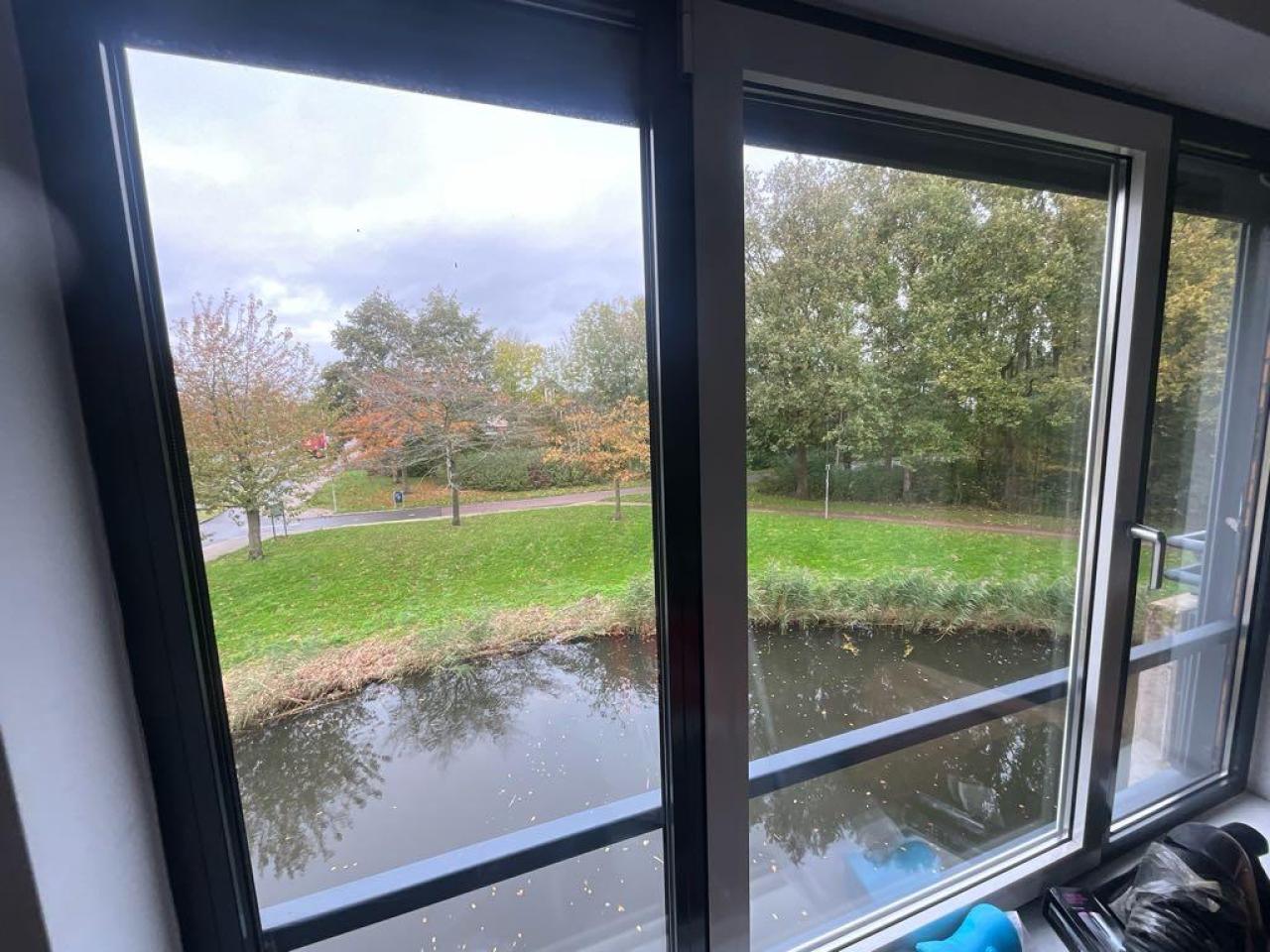 Leonard Bernsteinhof 29