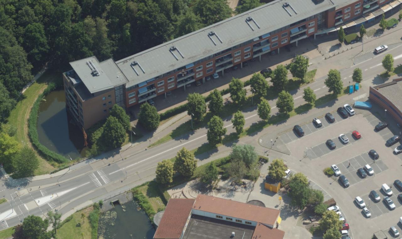 Leonard Bernsteinhof 53