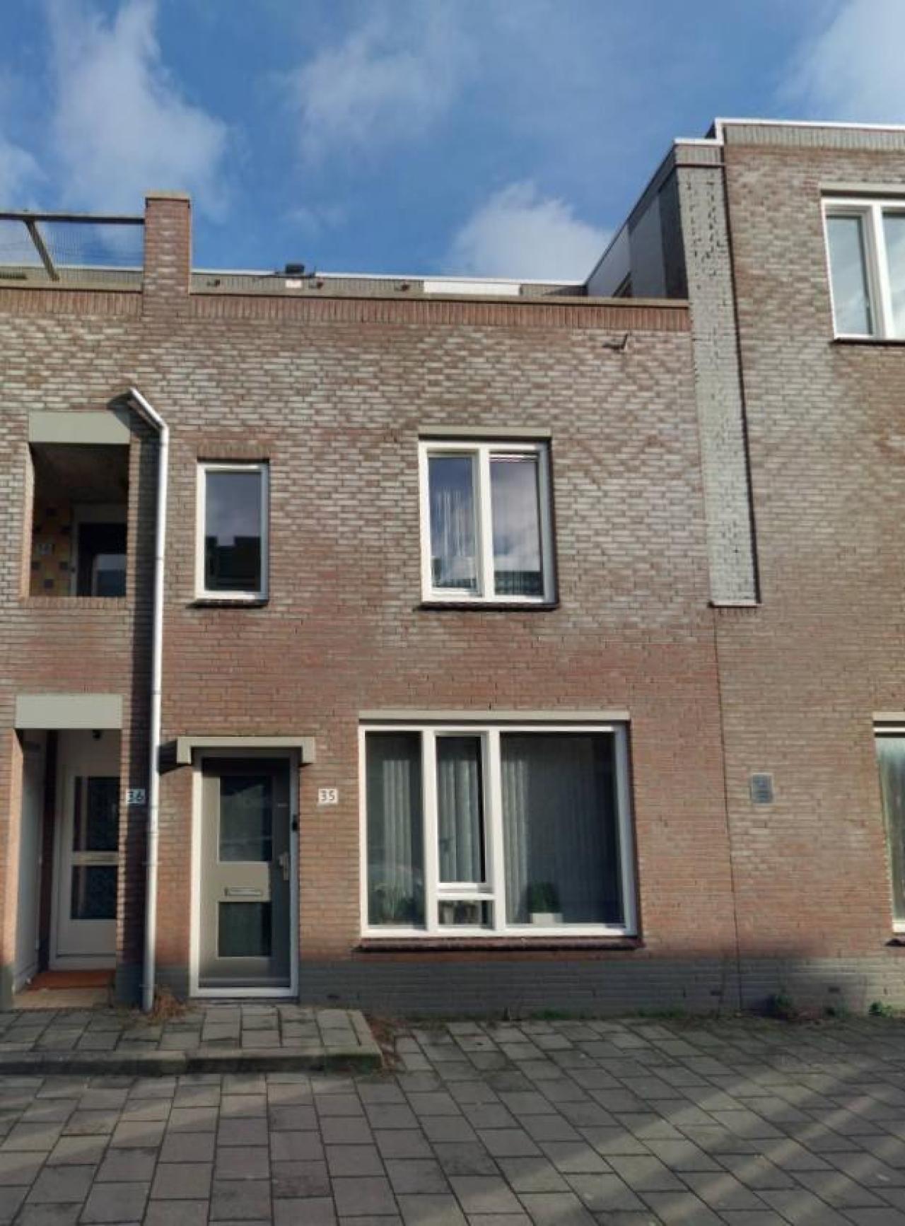 Rondeelstraat 35, 1628 KH Hoorn, Nederland