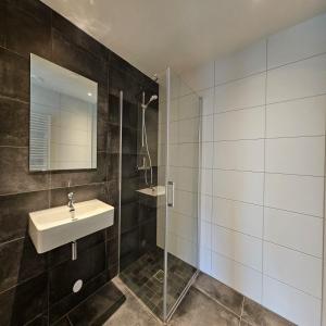 housePhoto